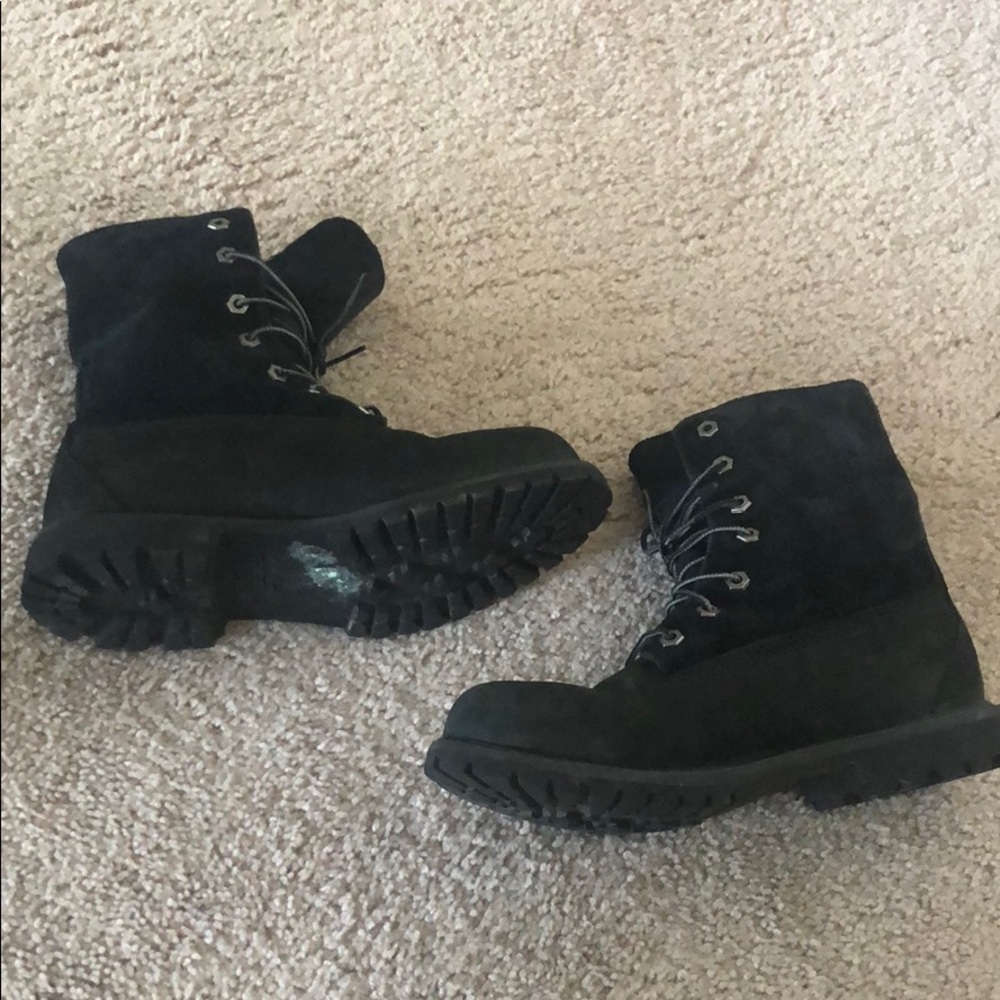 EUC Timberland fleece-lined boots